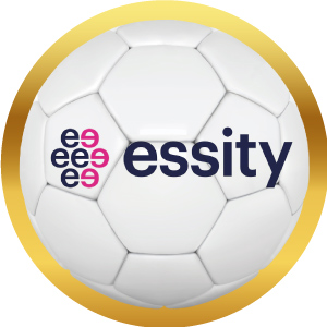 Logotipo de Essity en balón de futbol con marco dorado, acceso a sus productos