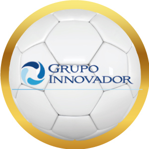 Logotipo de Grupo Innovador en balón de futbol con marco dorado, acceso a sus productos